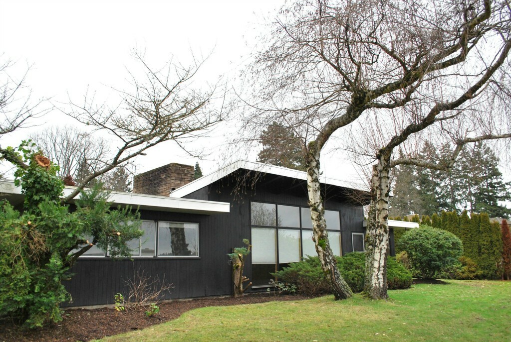 Property Photo: 8457 NE 5th St WA 98039