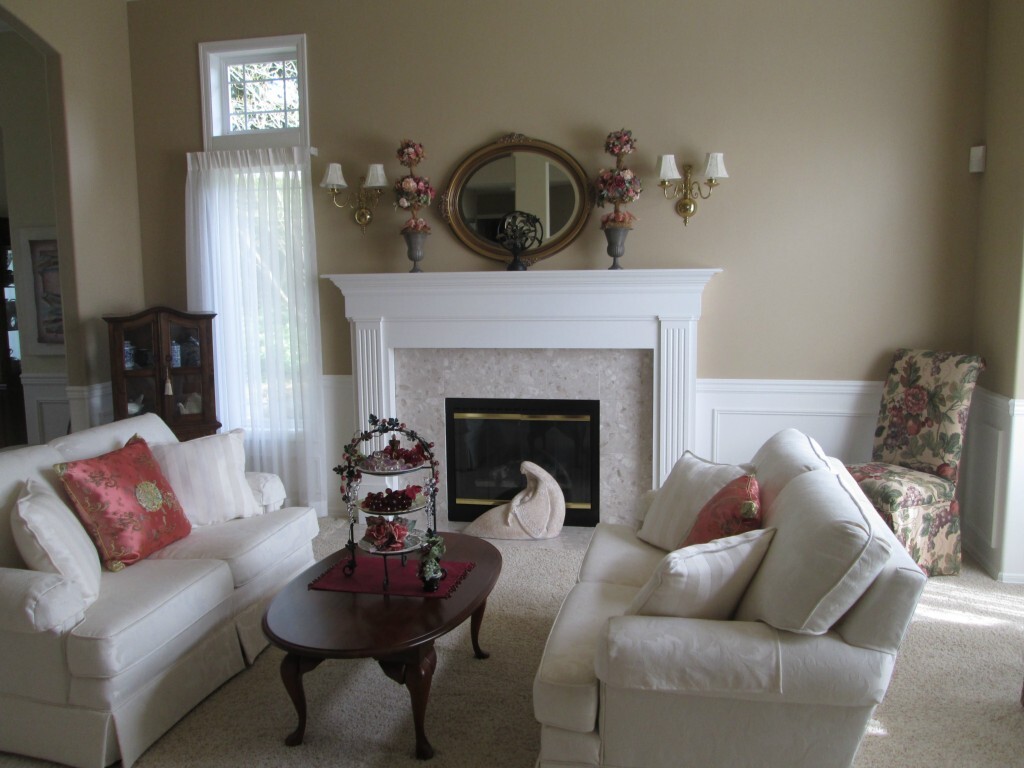 Property Photo: 15220 14th Dr SE WA 98012