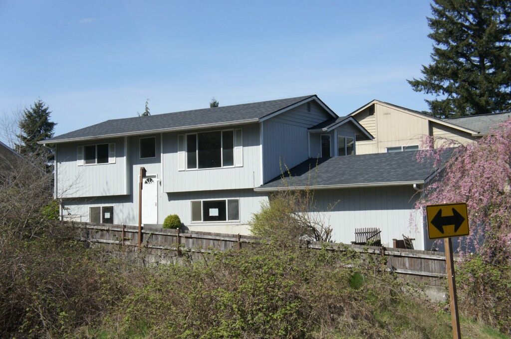 Property Photo:  1623 S Second Street  WA 98584