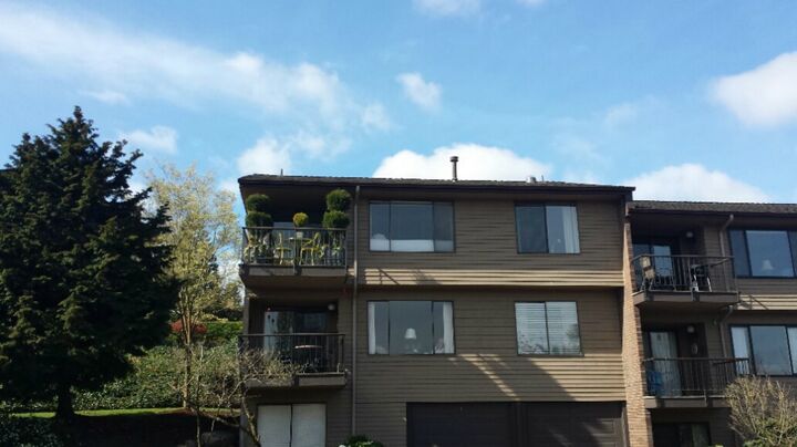 10715 Glen Acres Dr S  Seattle WA 98168 photo