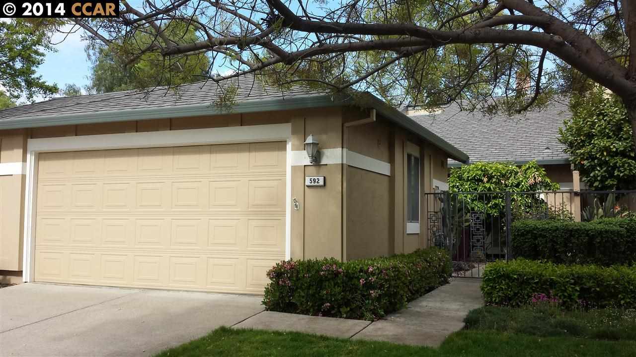 Property Photo:  592 Cabot Ct  CA 94598-2204 