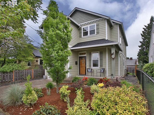 Property Photo:  4514 SE 46th Ave  OR 97206 