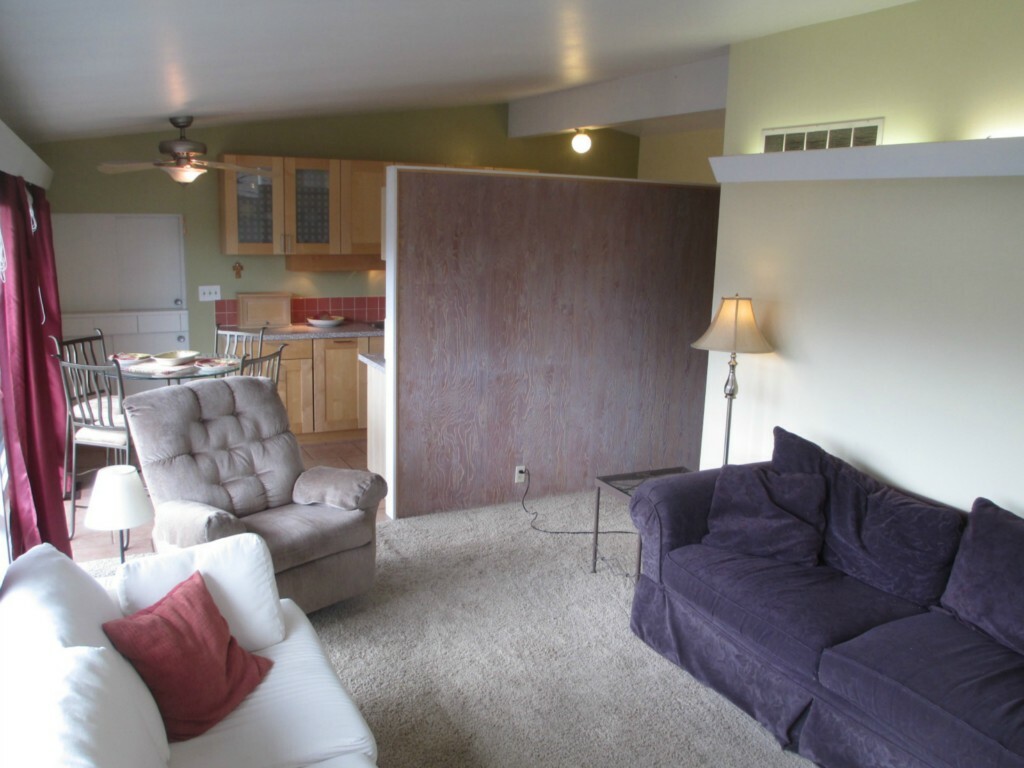 Property Photo:  2521 NE 115th St  WA 98125 