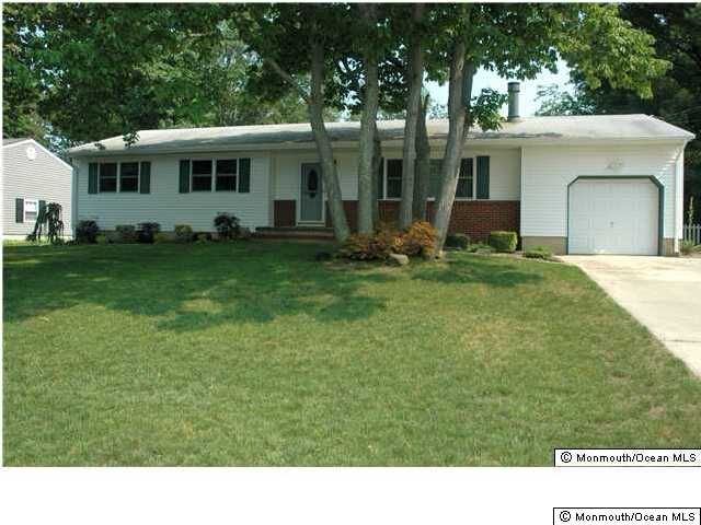 Property Photo:  277 Virginia Drive  NJ 08723 