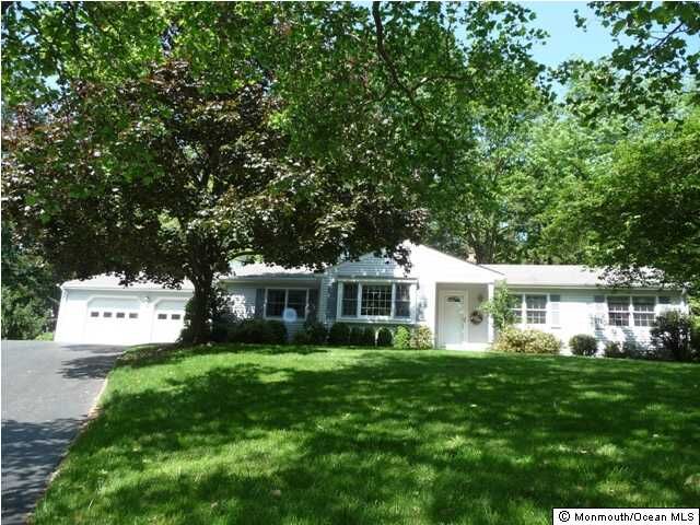 Property Photo:  24 Windingbrook Way  NJ 07733 
