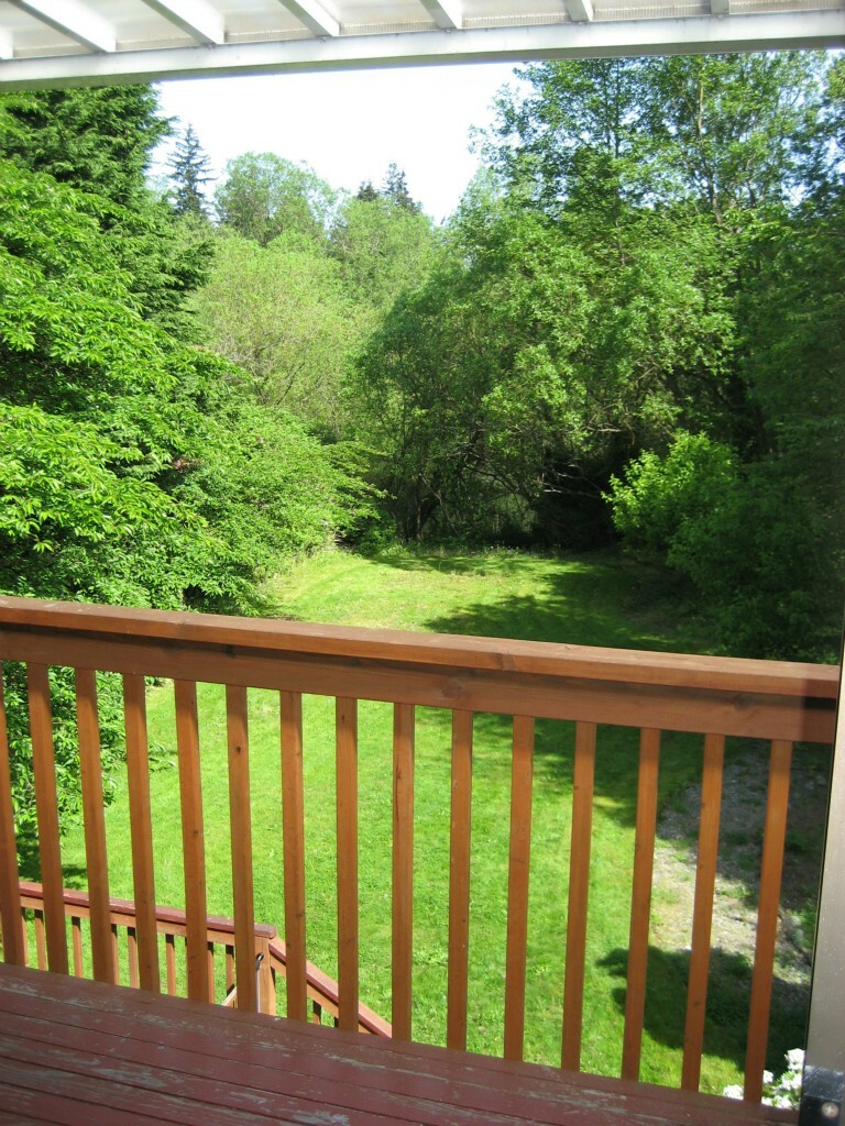 Property Photo: 9021 220th St SW WA 98026