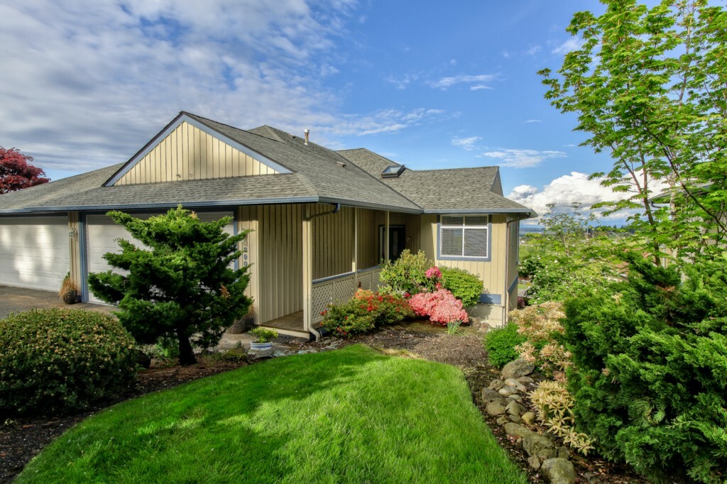 Property Photo:  3905 View Ridge  WA 98221 