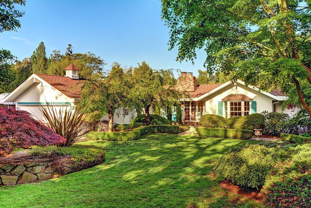 Property Photo:  830 Cary Road  WA 98020 