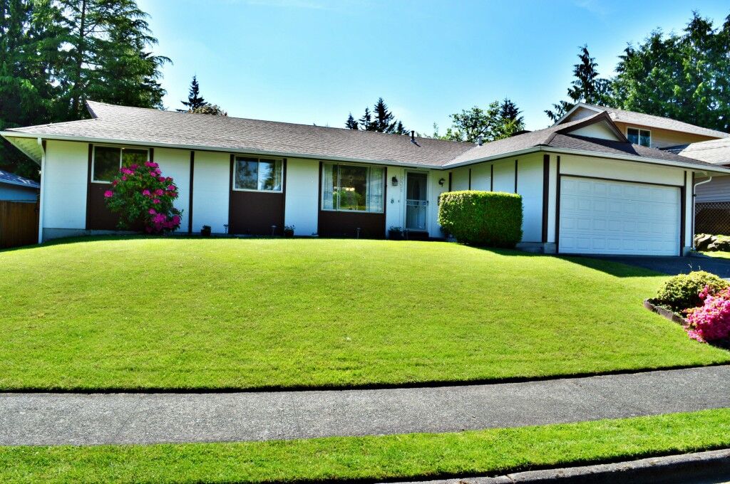 Property Photo: 2620 Alpine St SE WA 98002