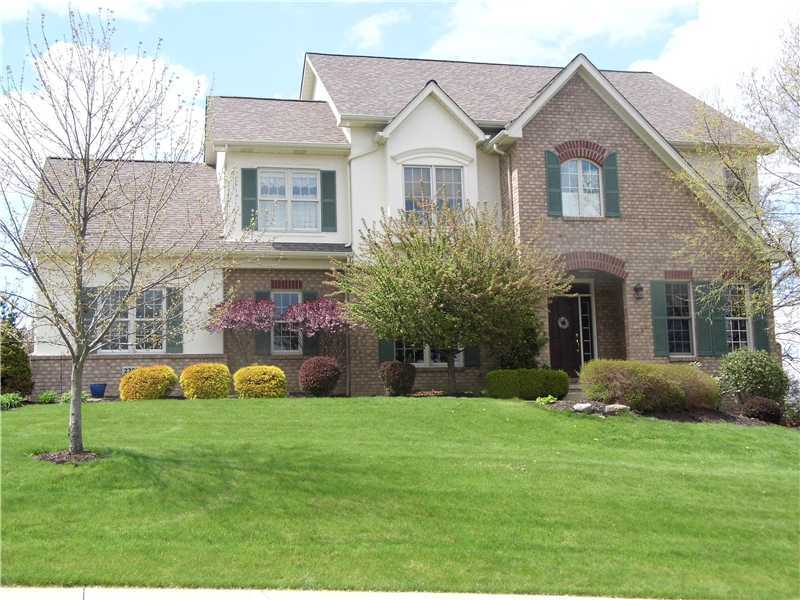 Property Photo: 2203 Anna Mae Dr PA 15108