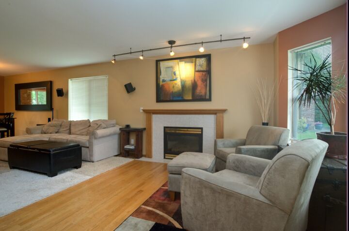 Property Photo:  1536 Toledo Ct  WA 98229 