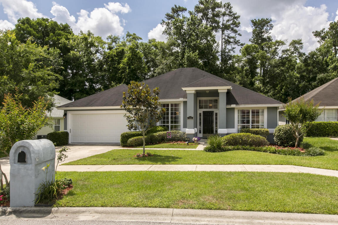 Property Photo:  5418 Chestnut Lake Drive  FL 32258 
