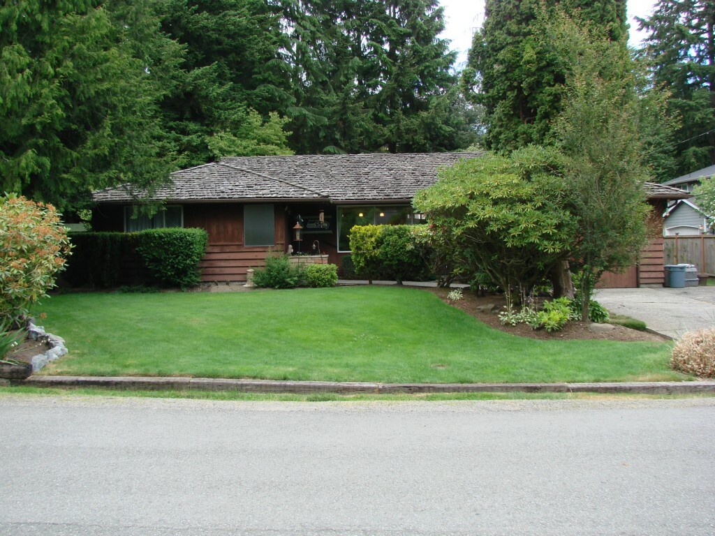 Property Photo:  18528 61st Place NE  WA 98028 