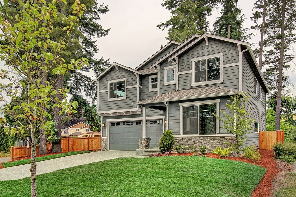 Property Photo:  12206 Densmore Ave N  WA 98133 