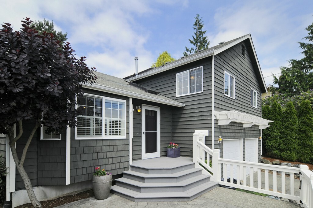 Property Photo:  2612 NW 70th St  WA 98117 