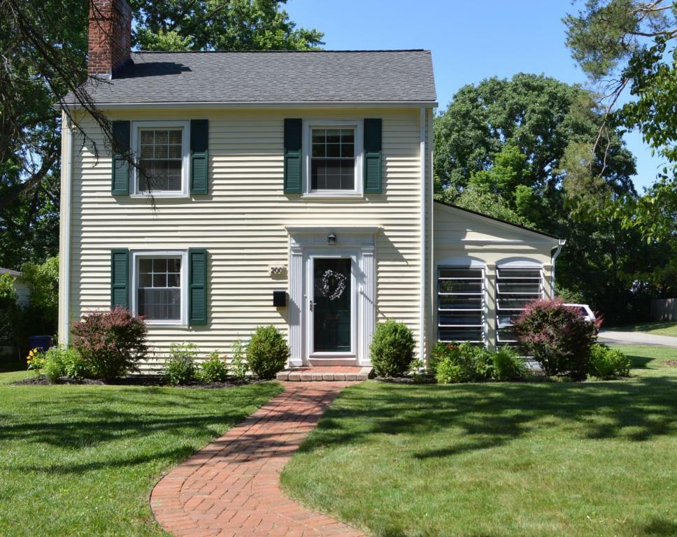 Property Photo:  200 Westwood Road  OH 43214 