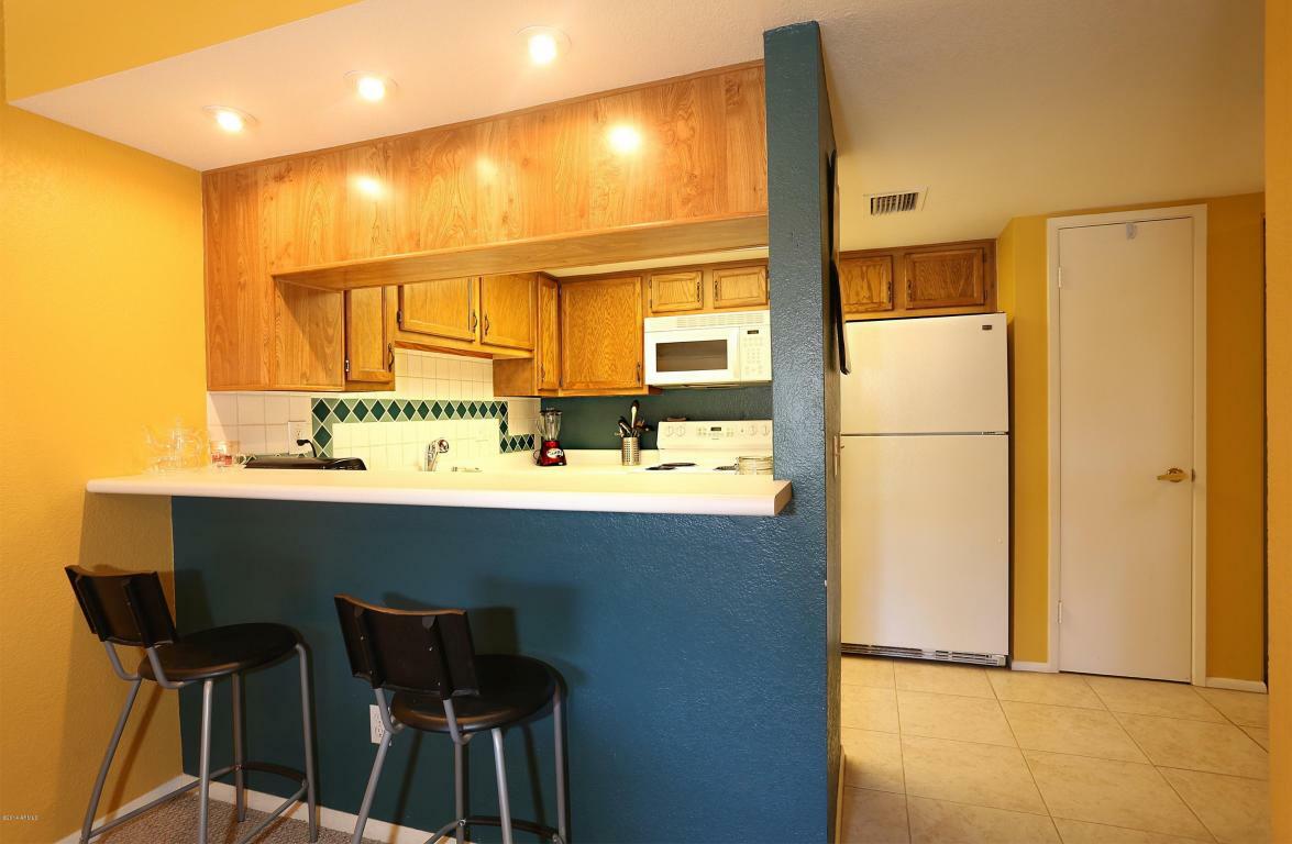 Property Photo:  850 S River Drive 1003  AZ 85281 