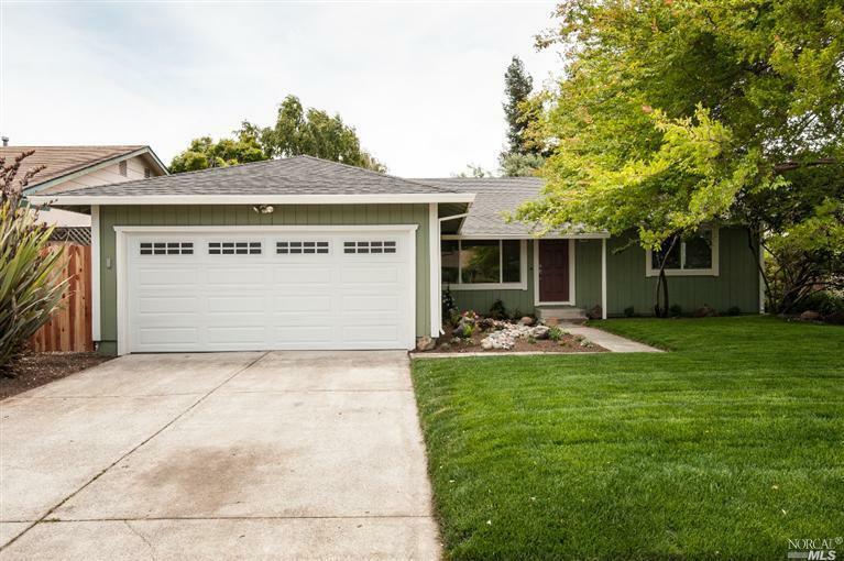 Property Photo:  1066 Santa Clara Lane  CA 94954 