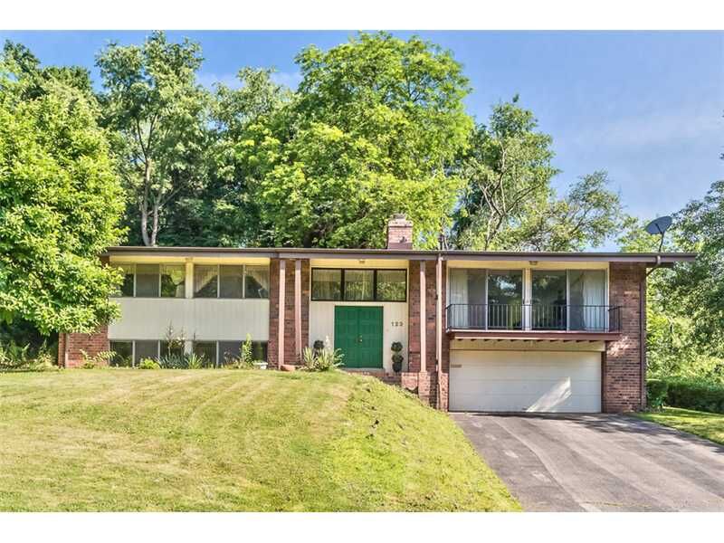 Property Photo:  123 Carriage Drive  PA 15237 