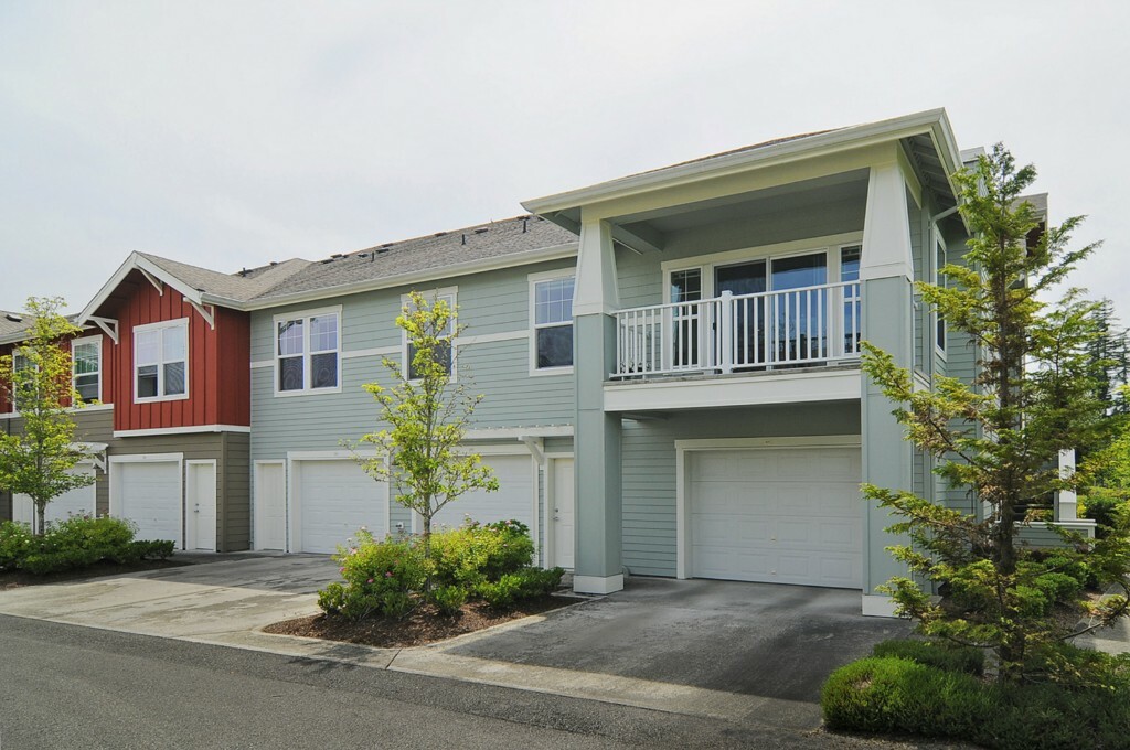 Property Photo:  22615 NE Alder Crest Dr 203  WA 98053 