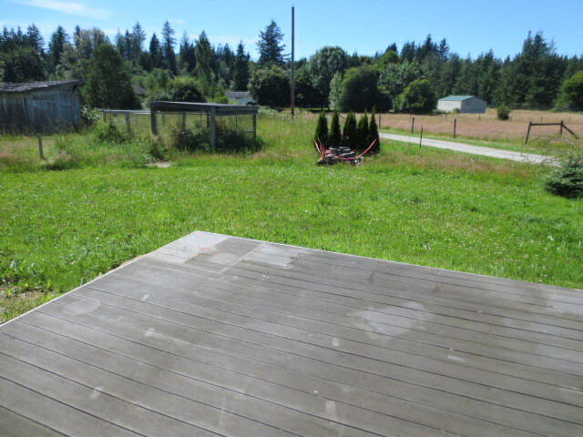 Property Photo: 12732 Florence Acres Rd WA 98272