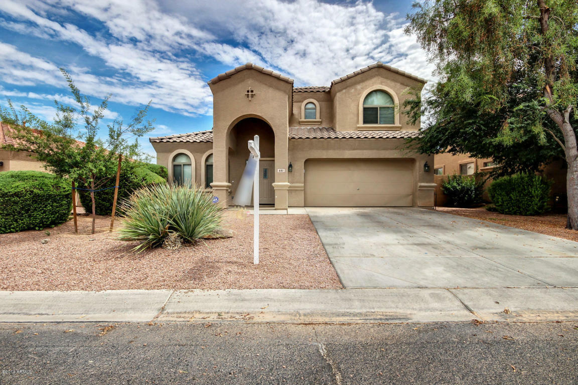 Property Photo:  641 E Saddle Way  AZ 85143 