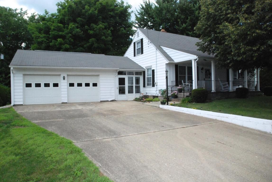 Property Photo: 669 Baker Street OH 43338