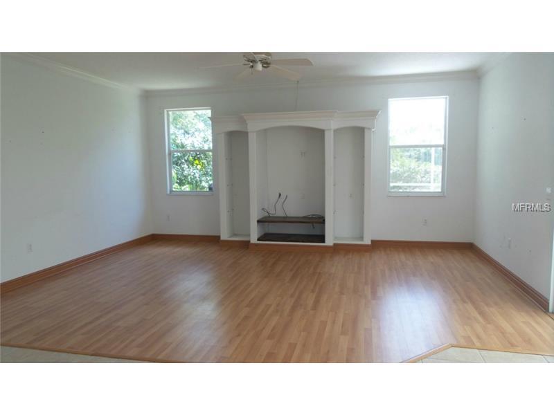 Property Photo: 1071 Eisenhower Drive FL 34275