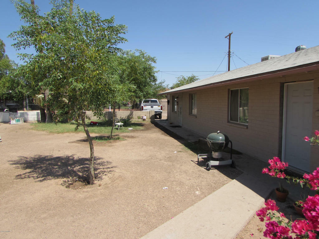 Property Photo:  1207 N 49th Street  AZ 85008 