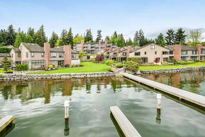 Property Photo:  3110 W Lake Sammamish Pkwy SE 29  WA 98008 