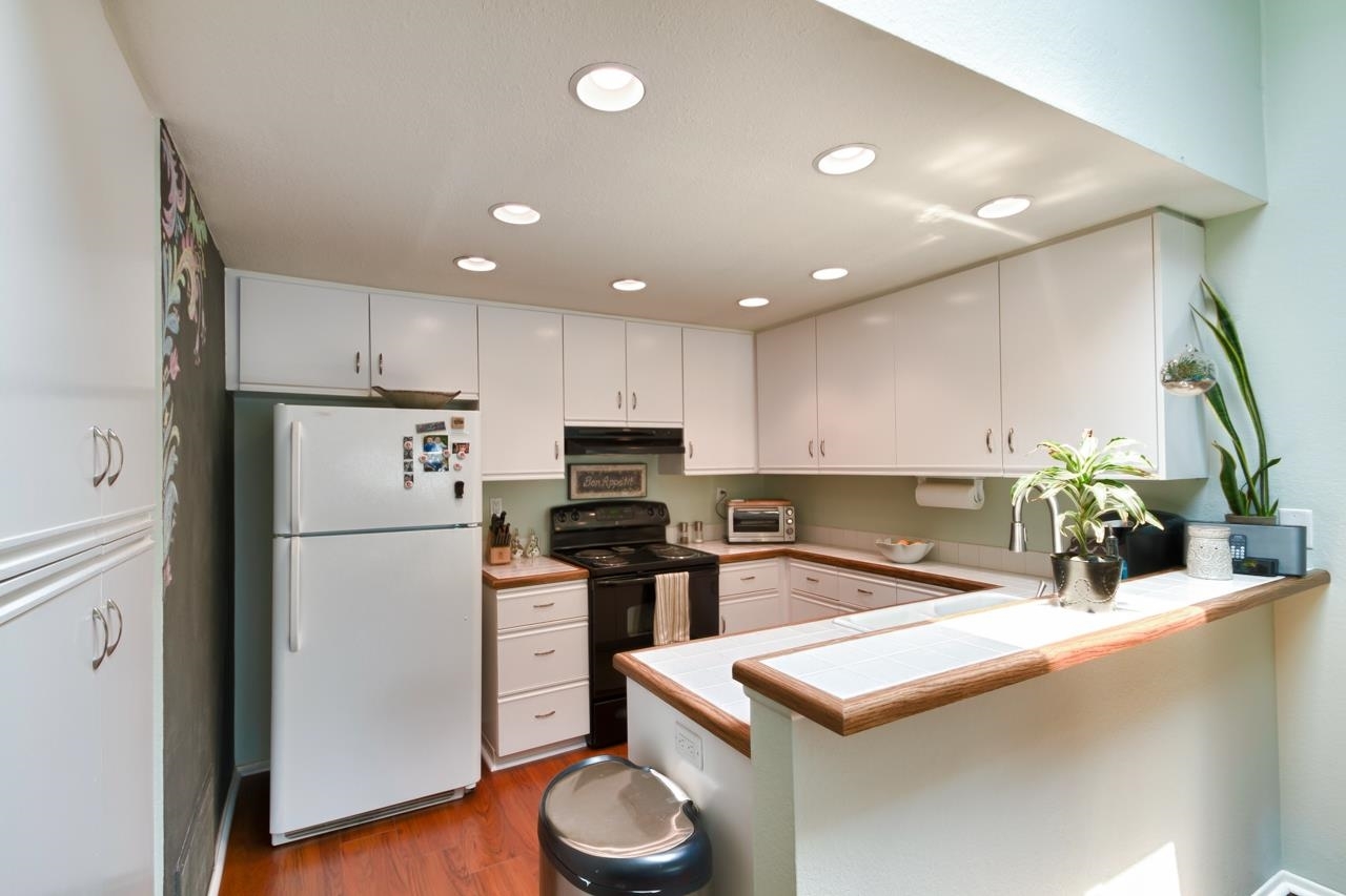 Property Photo: 43 Aruba St CA 92677