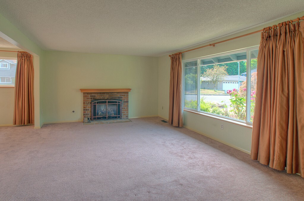 Property Photo:  16252 NE 100th St  WA 98052 