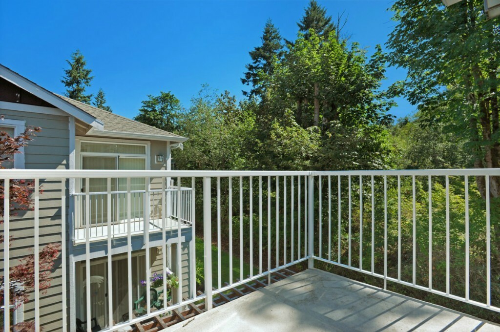 Property Photo:  737 241st Lane SE  WA 98074 