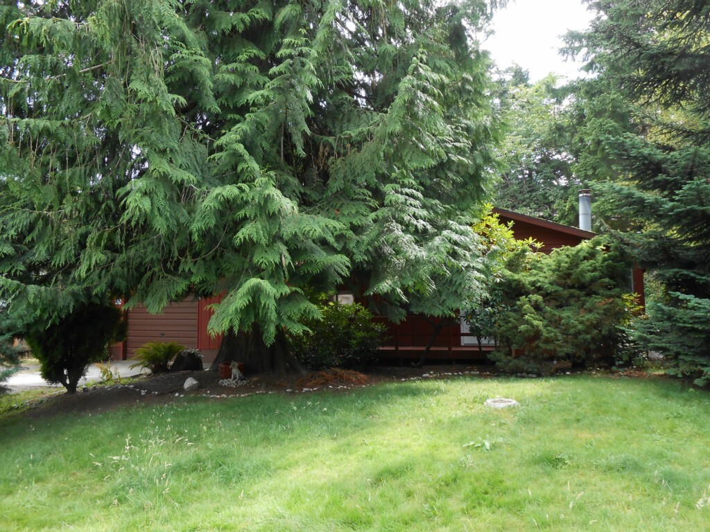 Property Photo: 678 Muckleshoot Cir WA 98257