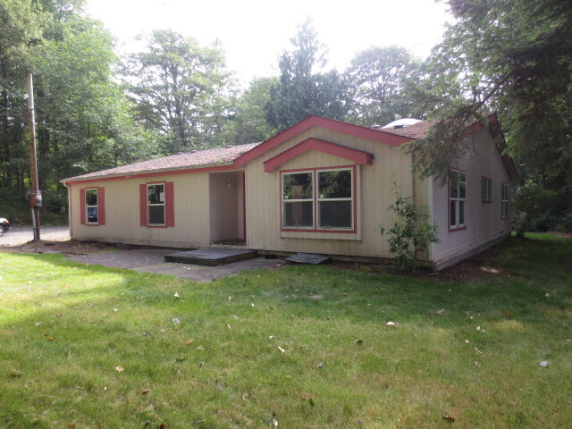 Property Photo:  7505 171st Ave SE  WA 98290 