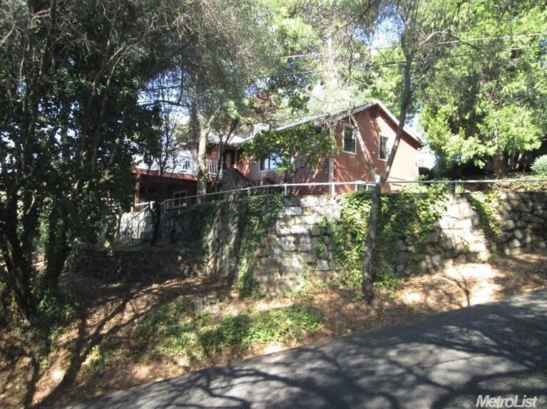 Property Photo: 130 Placerado Ave CA 95603
