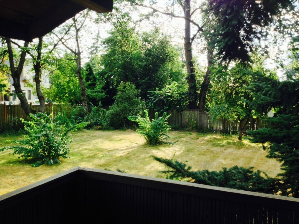 Property Photo: 3441 92nd Ave WA 98004