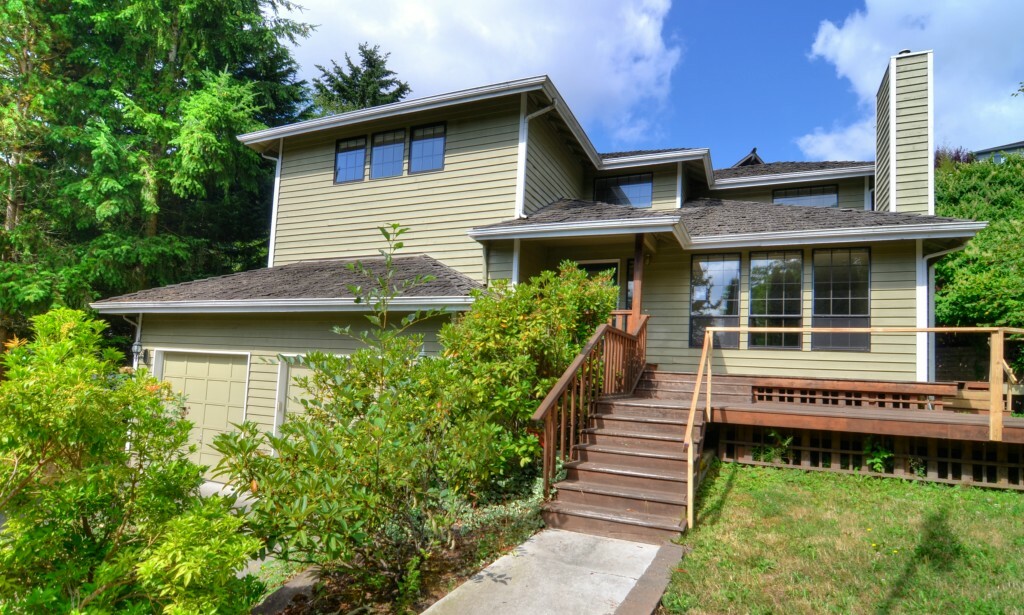 Property Photo:  5002 NE 197th St  WA 98155 