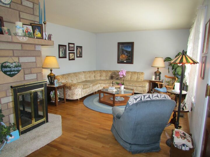 Property Photo: 222 S Vine St WA 98362