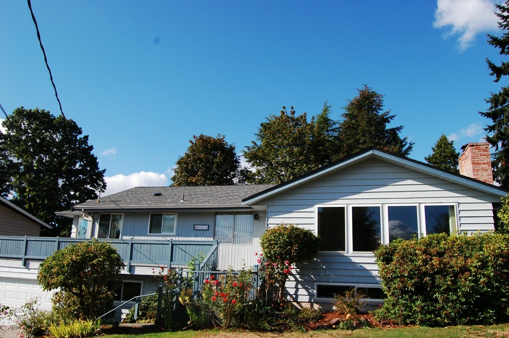 Property Photo:  10216 NE 198th St  WA 98011 