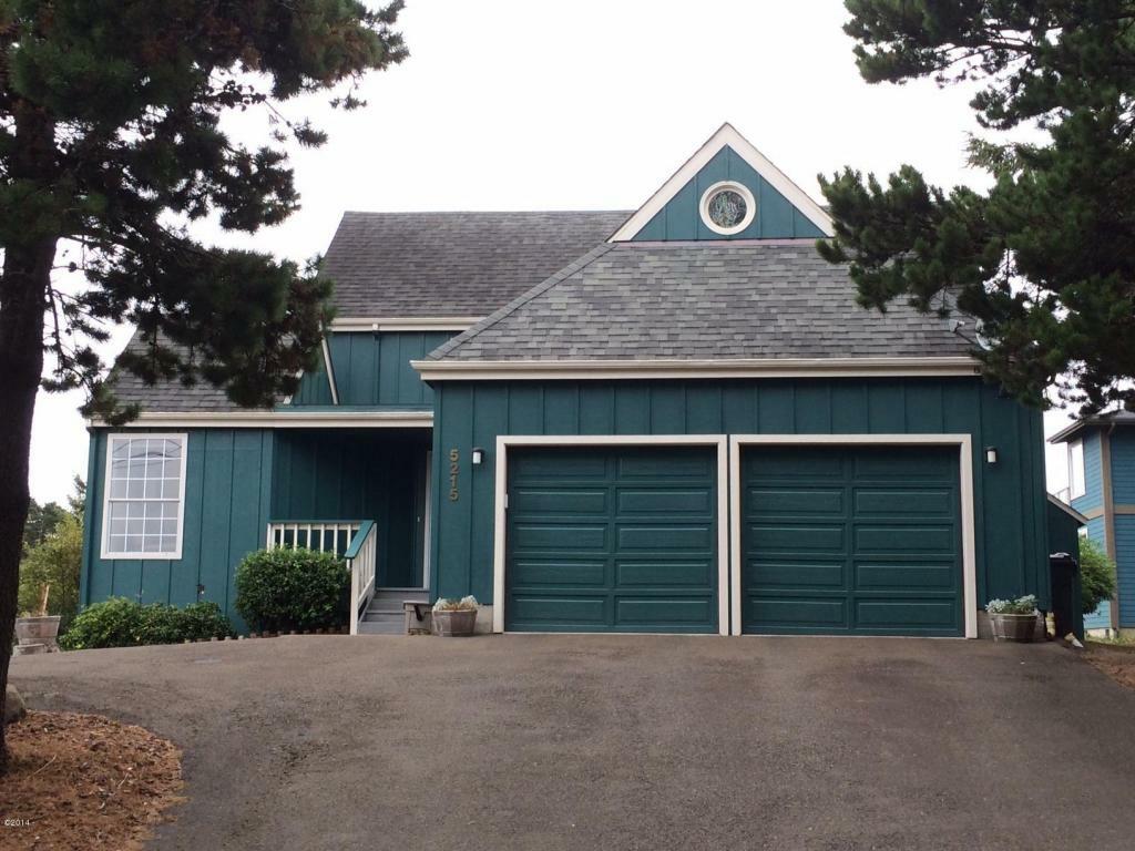 Property Photo: 5215 NE Port Lane OR 97367