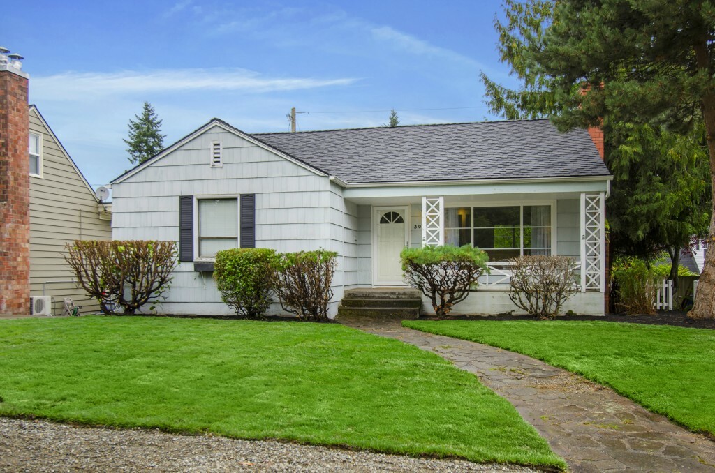 Property Photo:  3026 NE 85th St  WA 98115 