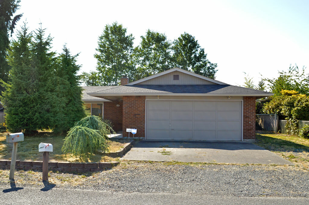 Property Photo:  17302 5th Av Ct E  WA 98387 