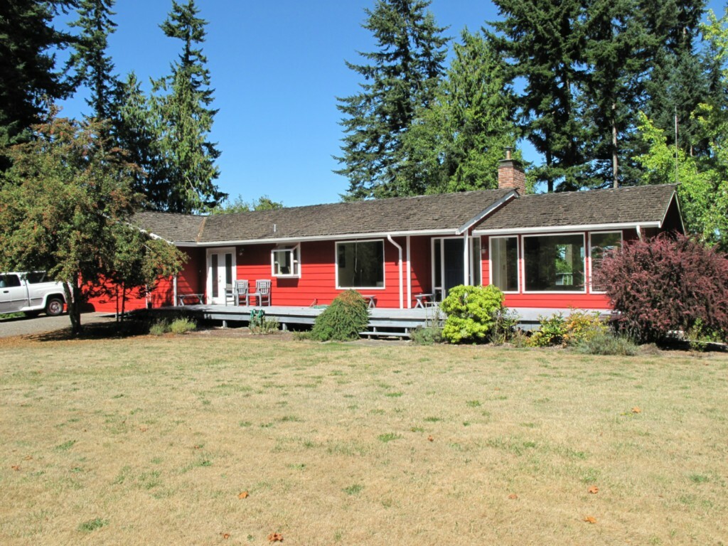 Property Photo:  506 Draper Rd  WA 98362 