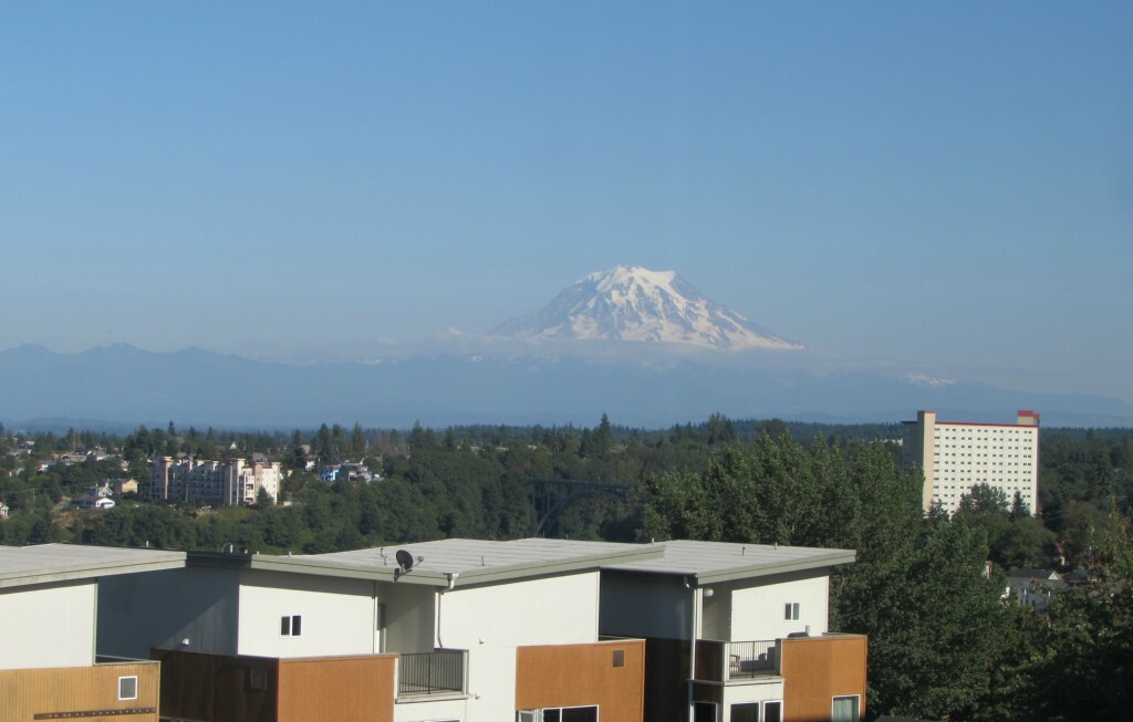 Property Photo:  2352 Yakima Ct  WA 98405 