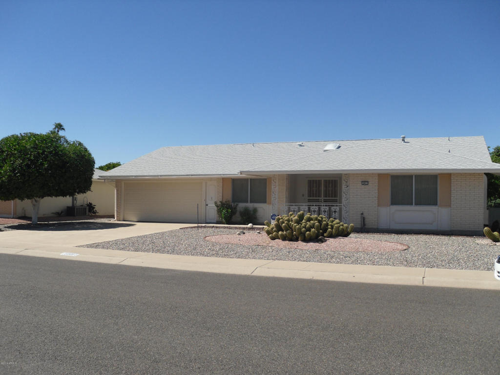 Property Photo: 10011 W Desert Forest Circle AZ 85351