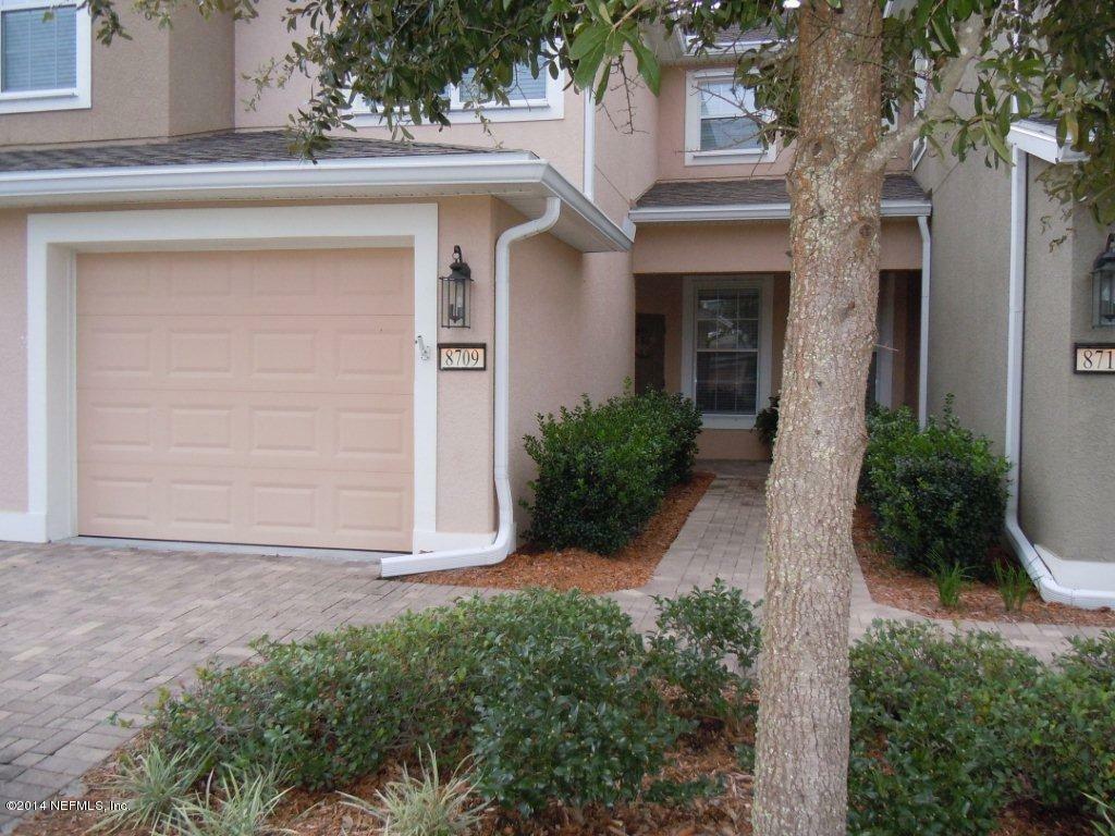 Property Photo:  8709 Little Swift Circle  FL 32256 