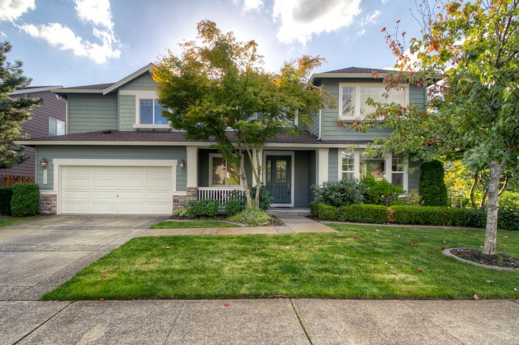 Property Photo: 27627 Maple Ridge Way SE WA 98038