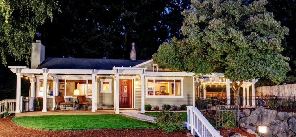 Property Photo:  7624 115th Place NE  WA 98033 