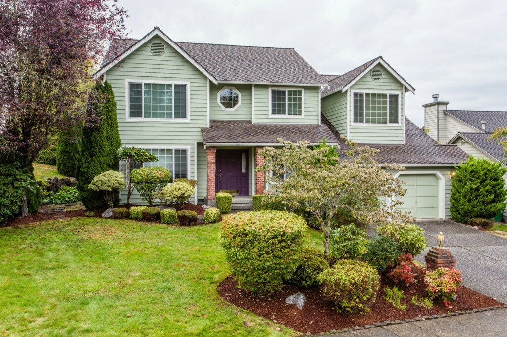 Property Photo:  12424 NE 160th St  WA 98072 